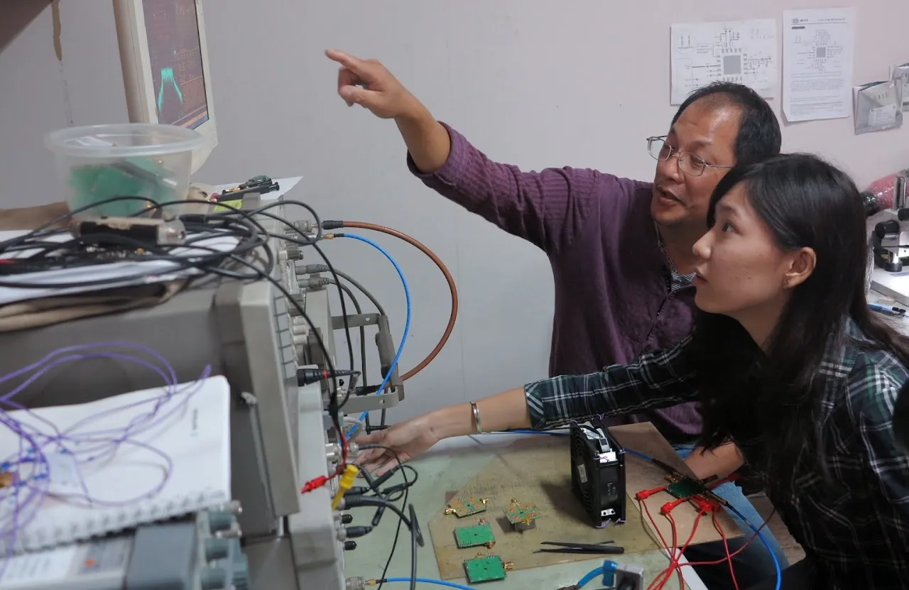 Research Lab for Wireless Sensing Technology